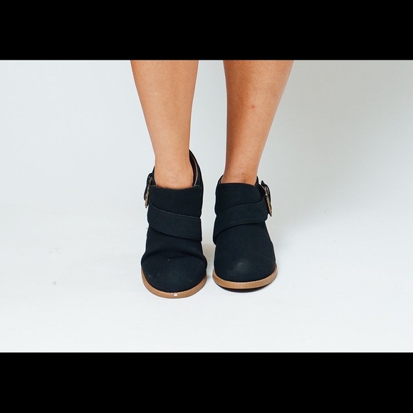 Black nubuck booties - Picture 2 of 2